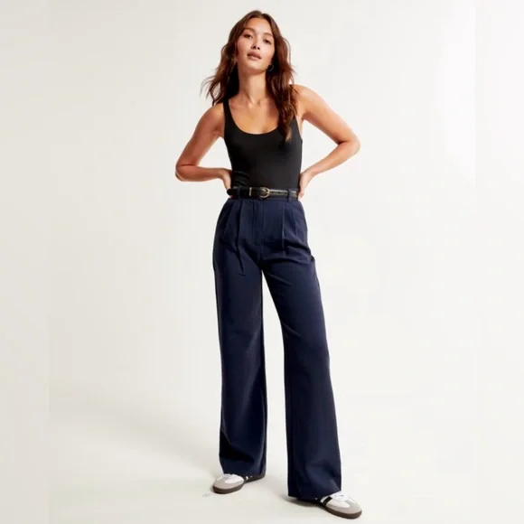 Abercrombie & Fitch Sloane Tailored Pants | Ultra High Rise Wide Leg | Navy 2S - Picture 4 of 13